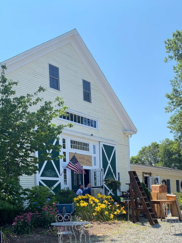 Todd Farm Flea Market