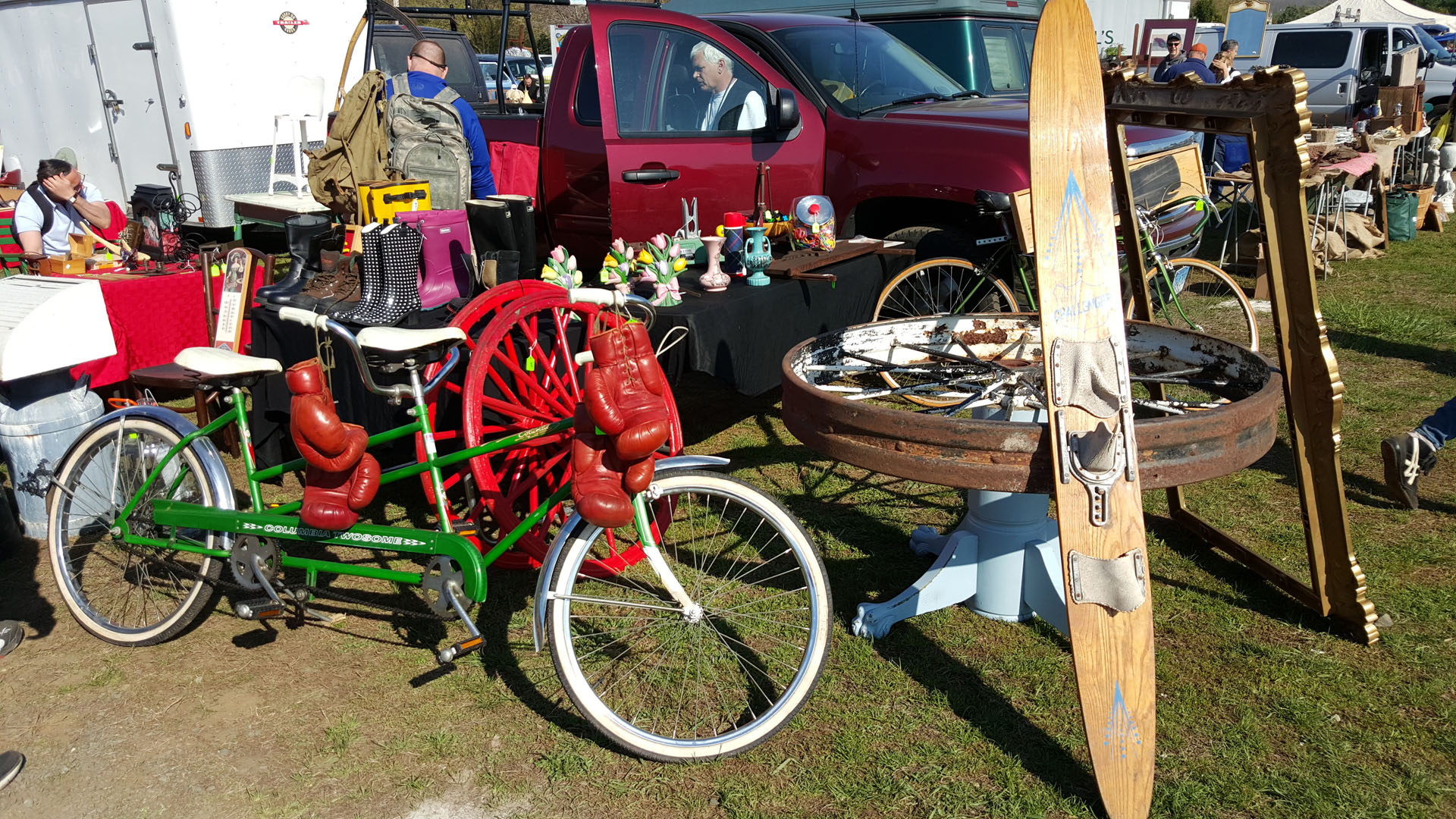 Elephant's Trunk Flea Market
