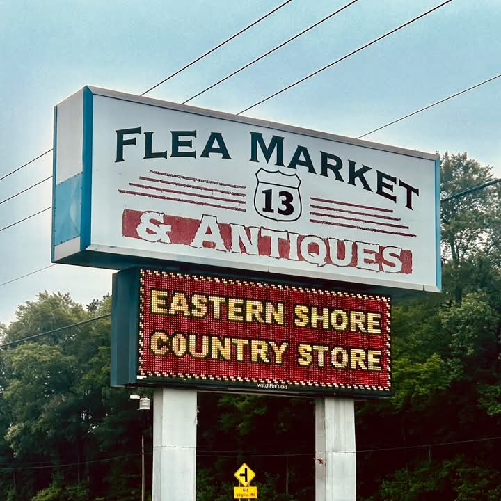 Flea Market 13 Antiques & Used Furniture