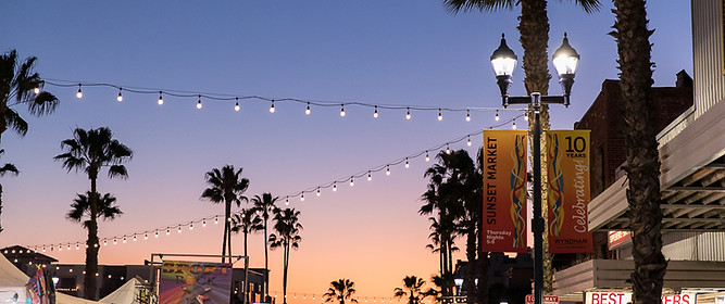 Oceanside Sunset Market