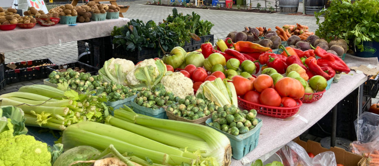 Lents International Farmers Market