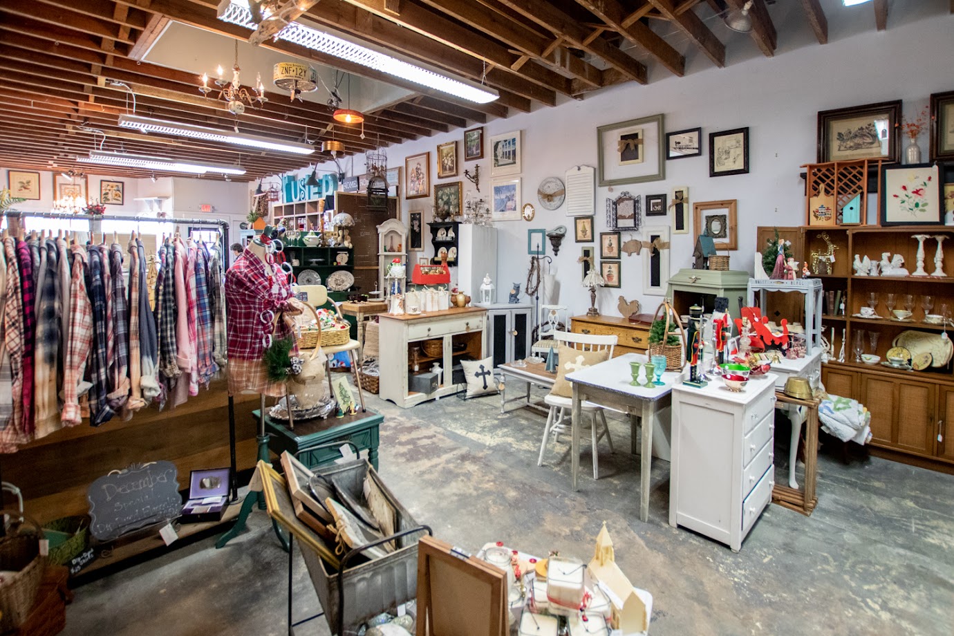 B&M Flea Market