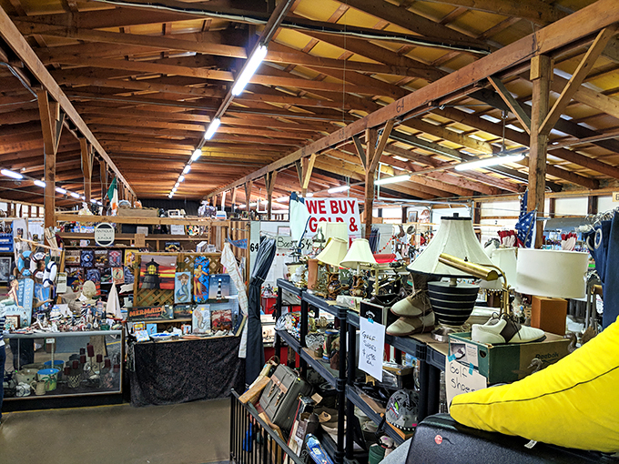 Jamie's Flea Market