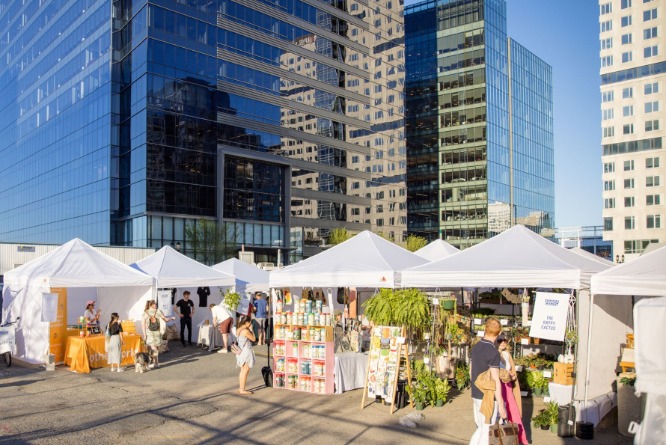 Seaport Summer Market