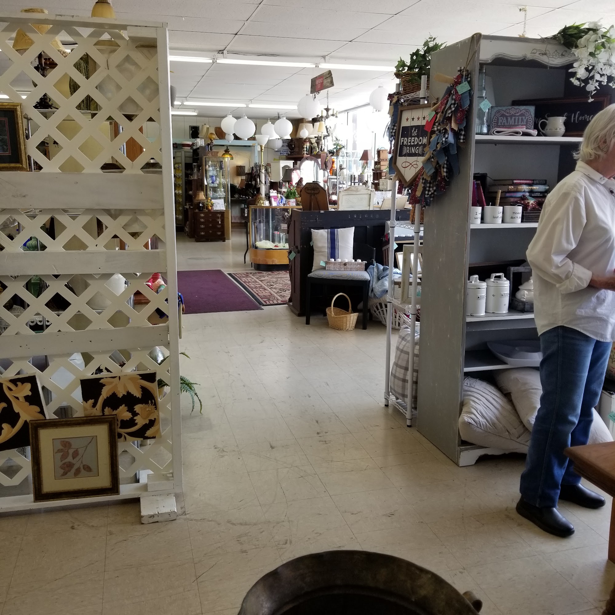 The Junk House Flea Market